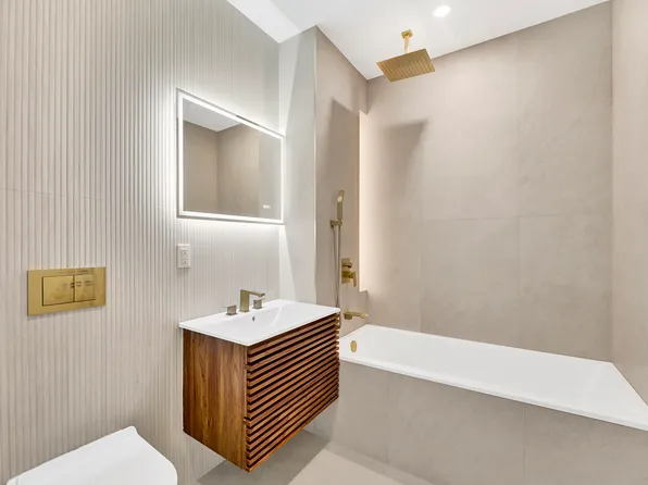 156 Tompkins Avenue image 8 of 14