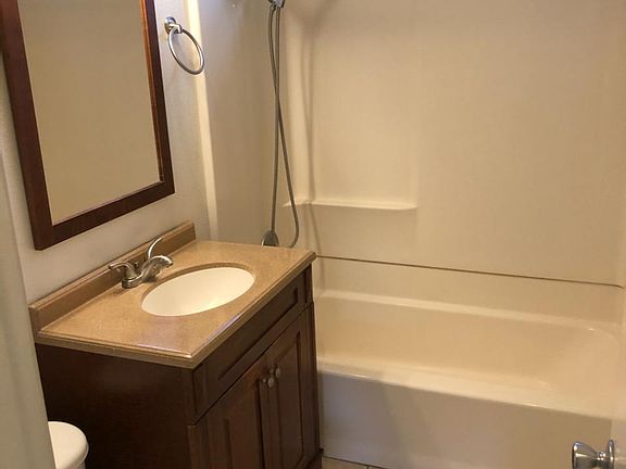 4th image of 2865 Mendoza Dr #C