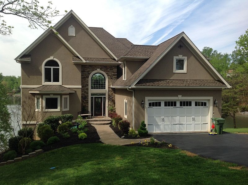 1st image of 1901 Waterford Dr