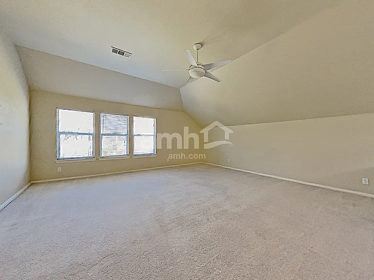 1637 Myrtle Dr — Photo 13