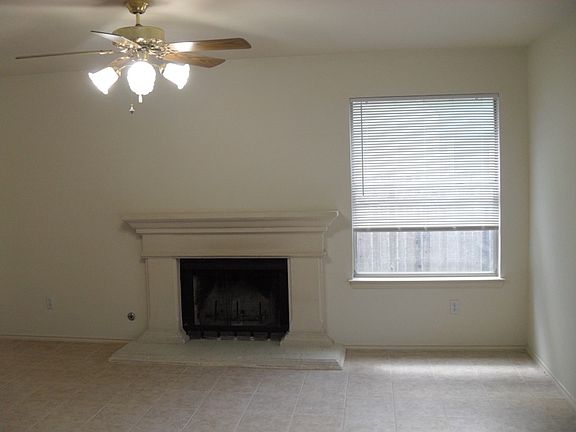 5th image of 2821 Sydney Dr