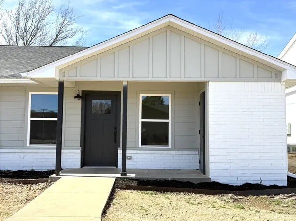 1172 W Cato Springs Rd, Fayetteville, AR 72701