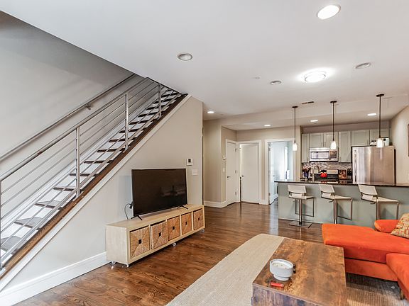 4th image of 1529-33 N Philip St #11