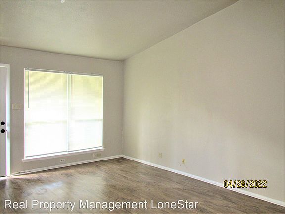3rd image of 10801 Topperwein Dr #A