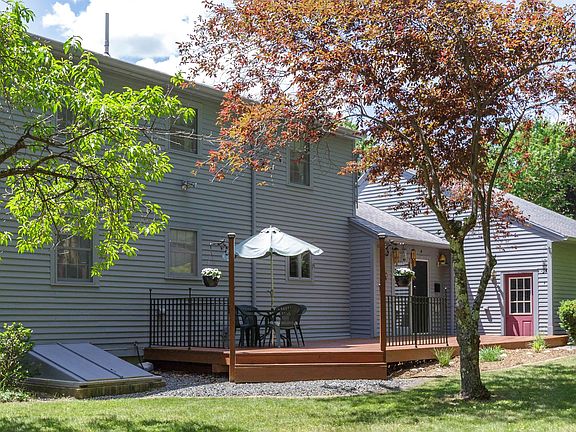 4th image of 8 Freedom Acres Drive