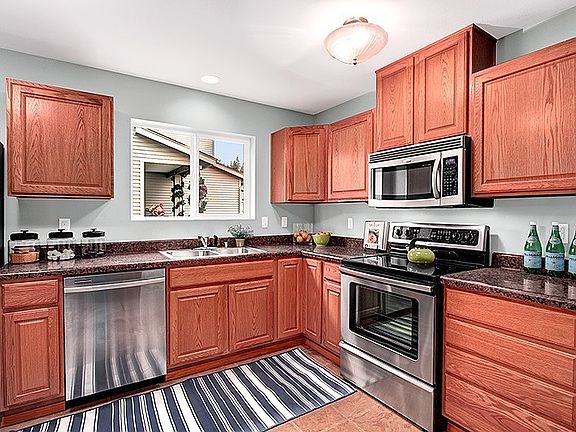 4th image of 11238 241st Ln NE