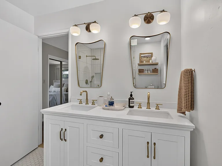1106 Lake Home Dr — Photo 27