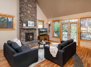 1976 NW Shevlin Crest Dr, Bend, OR 97703