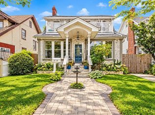 18744 Sullivan Rd, Saint Albans, NY 11412