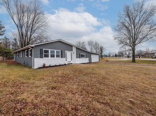 9468 S Stoney Creek Rd, Carleton, MI 48117