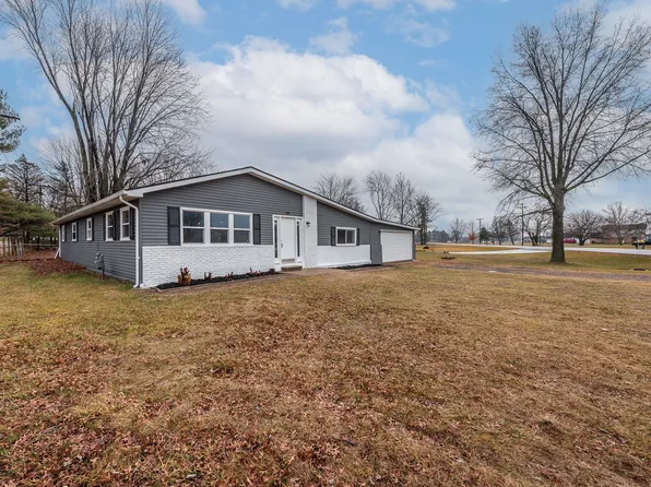 9468 S Stoney Creek Rd, Carleton, MI 48117