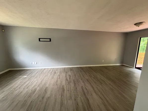 4064 Big Valley Trl, Stone Mountain, GA 30083