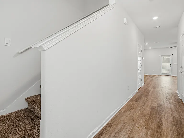 17490 Jakes Dr — Photo 27