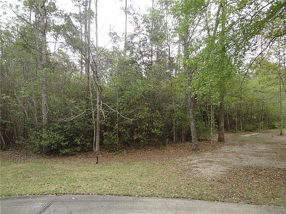 3rd image of Oak Grove Way