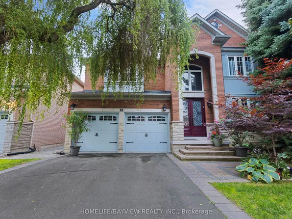 8 Pico Cres, Vaughan, ON L4J 8P4