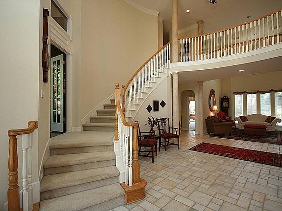 2nd image of 16 Baileys Place Ct