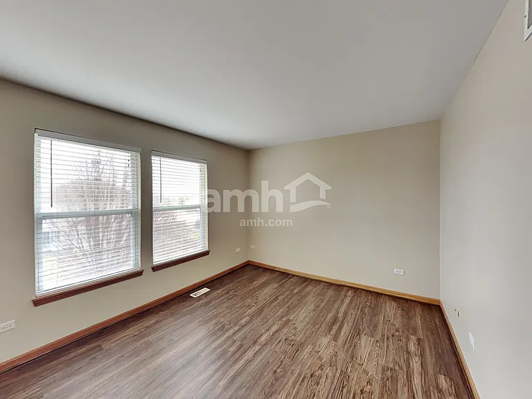 3229 Kenilworth Ln — Photo 15