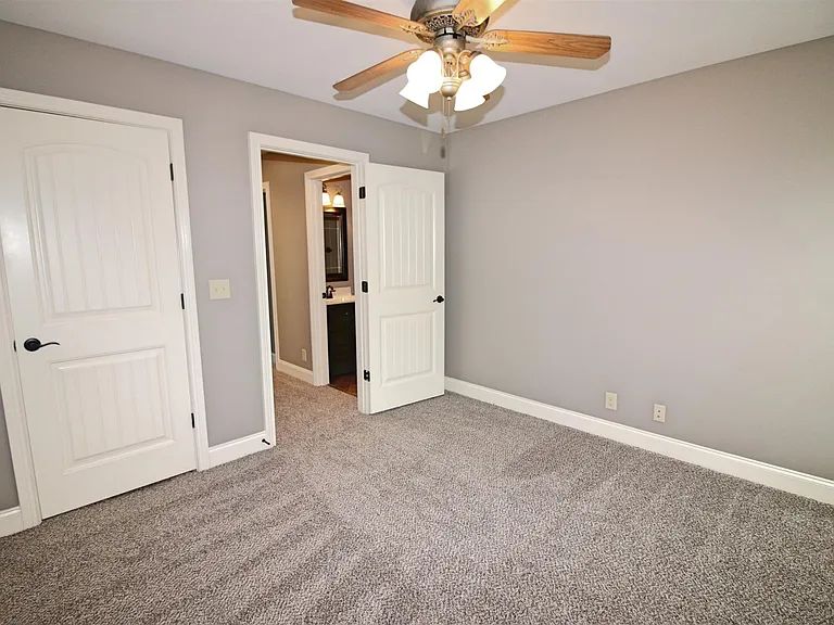 2279 Killington Dr — Photo 23
