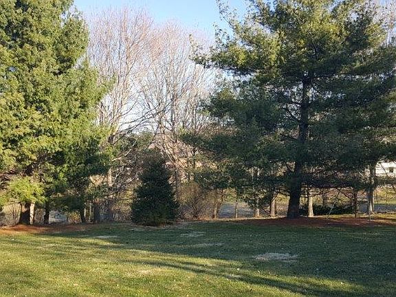 Old photo provided by Zillow
