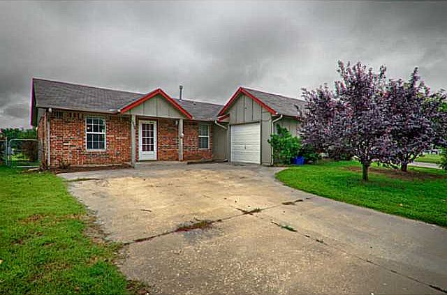 1st image of 1808 N Redbud Dr