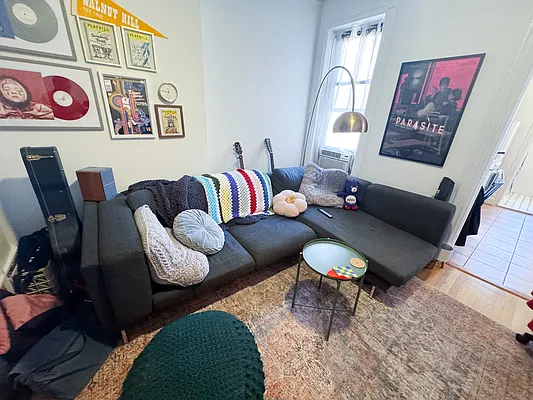 Rented by Urban Real Estate Inc | media 2