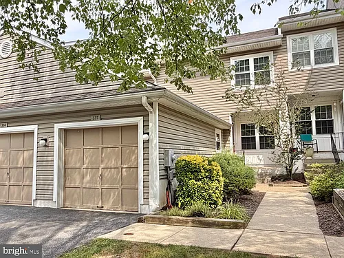 335 Danbury Ct #335 Photo 1 335 Danbury Ct #335 Photo 1