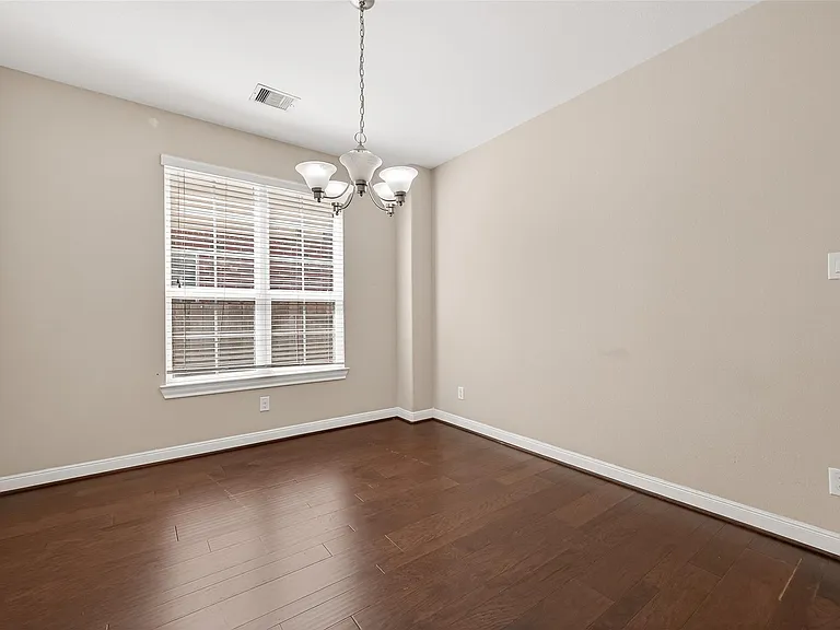 3002 Overbrook Meadow Ln — Photo 7