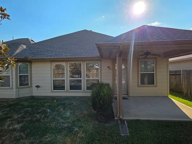 21910 Cascade Hollow Ln — Photo 26