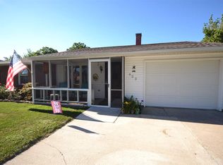 622 Springbrook Rd, Fort Wayne, IN 46825