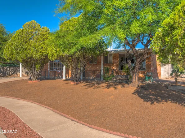 8109 E Eli St, Tucson, AZ 85710