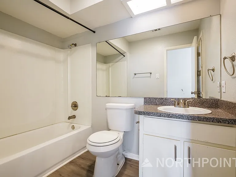 3426 Hacienda Dr — Photo 11