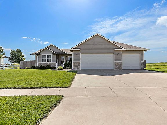 2nd image of 504 Prairie Park Ln