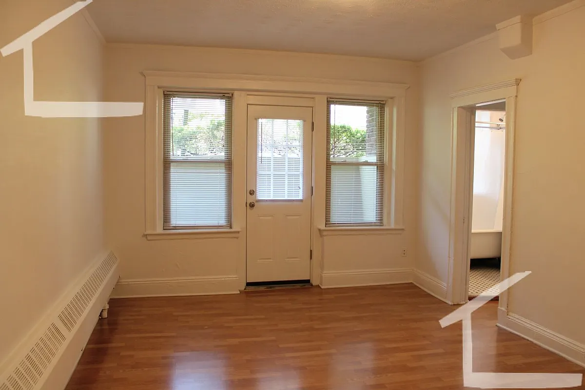 Building Photo - 100 Brainerd Rd #2