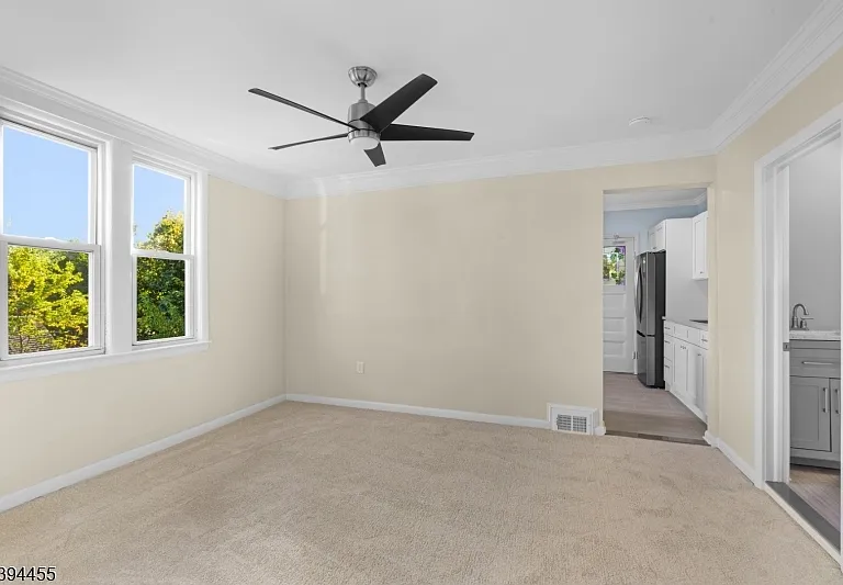 621 Spruce Ave #B — Photo 4