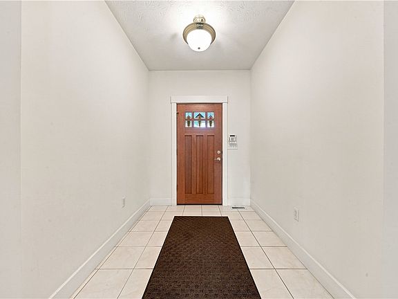 3rd image of 265 Berkeley Way