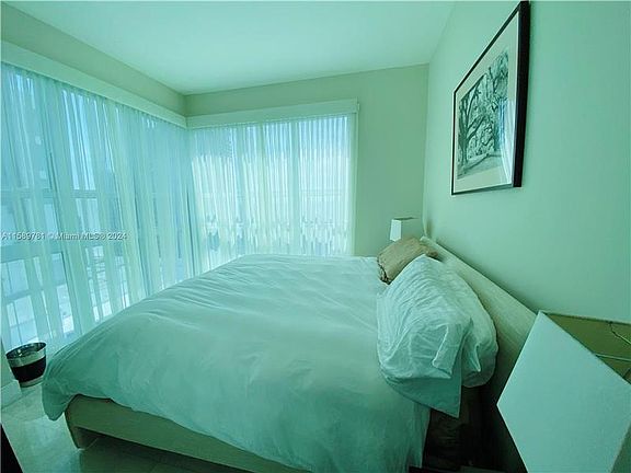 3rd image of 950 Brickell Bay Dr APT 4401