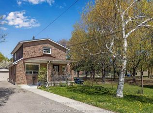 1052 Glengrove Ave, Toronto, ON M6B 2K2