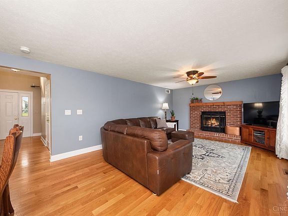 4th image of 6029 Roudebush Rd