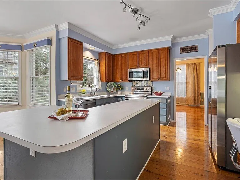 2804 Shofield Ct — Photo 8