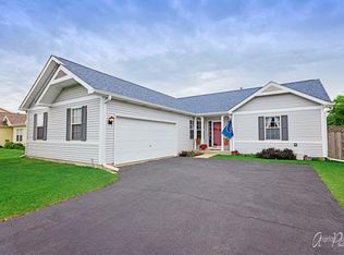 3305 Wembley Dr, Zion, IL 60099