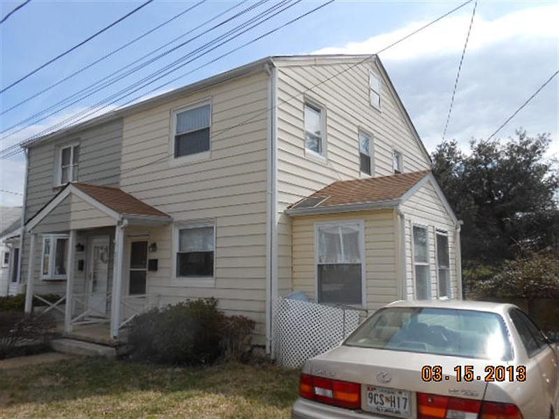 2nd image of 807 Carrollton Ave