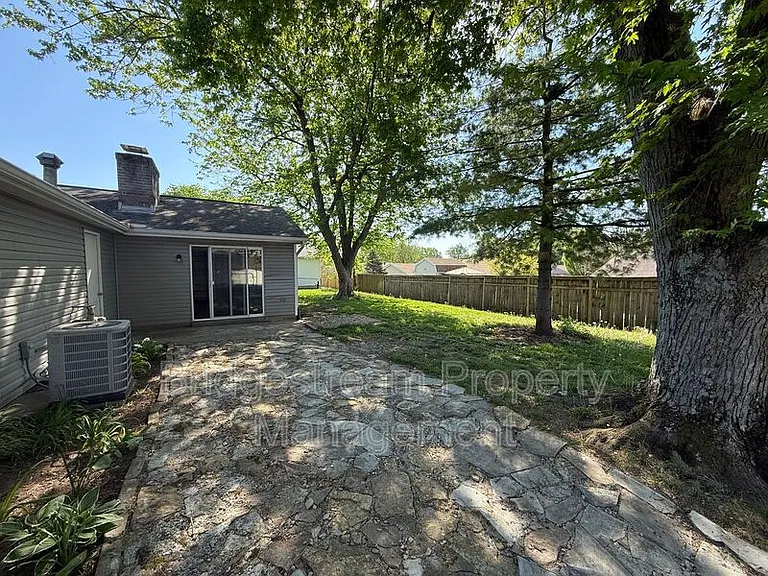 54 Benzell Dr — Photo 11