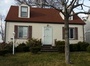 21003 Hansen Rd, Maple Heights, OH 44137