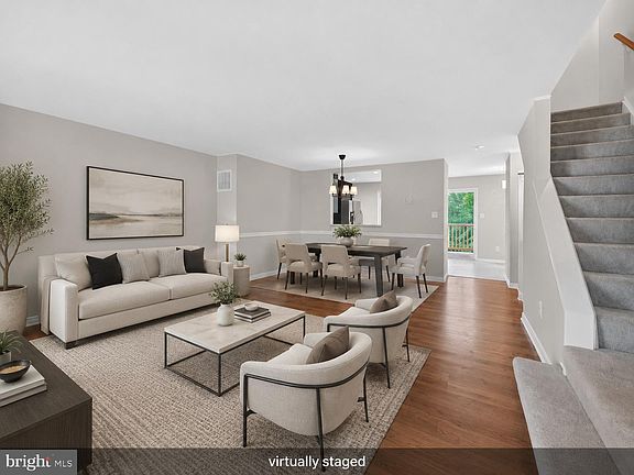 3rd image of 20202 Waterside Dr