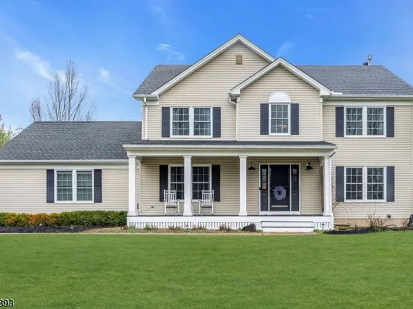 8 Governor Rd, Readington Twp., NJ 08822