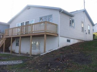 N8570 Booth Lake Hghts Rd, East Troy, WI 53120