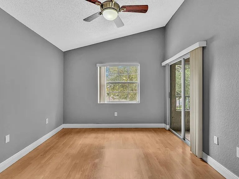5200 NW 31st Ave #43 — Photo 24