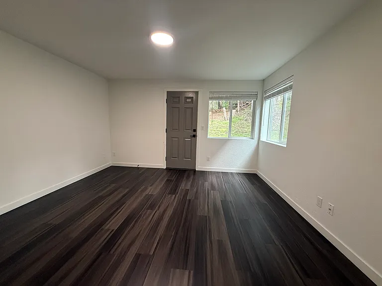 1002 Ash St #1032 — Photo 6