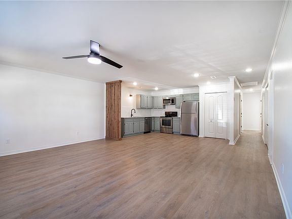 2nd image of 40 Holly Dr
