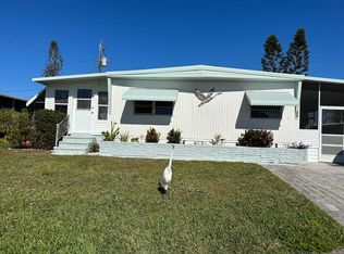 206 3rd St E, Nokomis, FL 34275